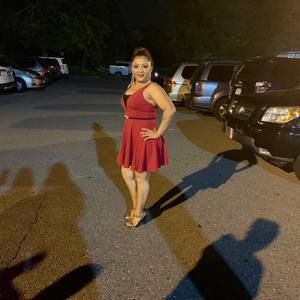 Meet your Posher, Mayra